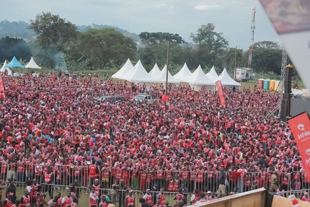 Thousands of runners at Lubiri during the 2023 Kabaka Birthday run 